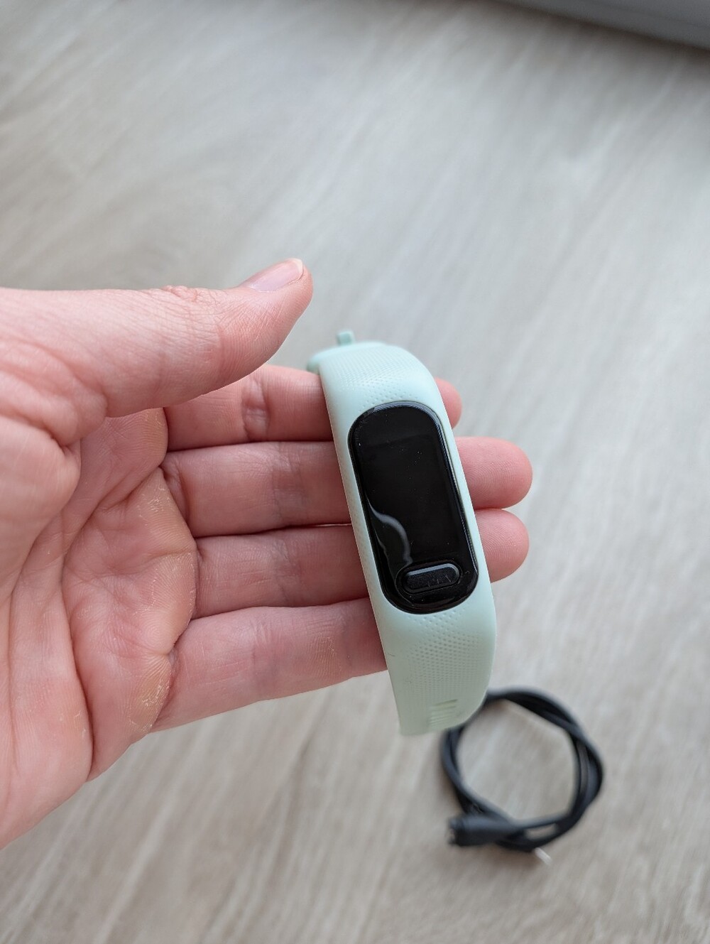 Garmin Vivosmart 5 Fitness Band - Size S/M - Picture 3 of 6